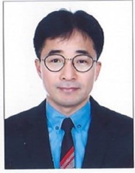 최 욱